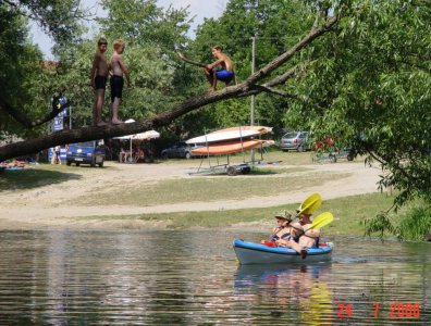 Zdjęcia z naszych spływów kajakowych - krutynia-17-07-26-07-2006-najbardziej-rozrywkowy-splyw-w-historii-firmy